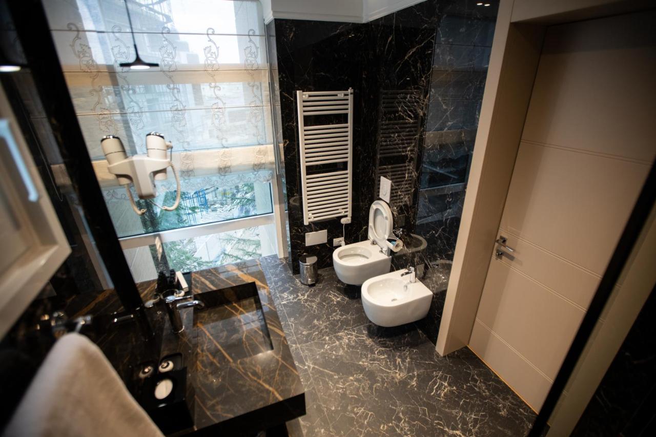 Seven Luxury Suites Tirana Eksteriør billede